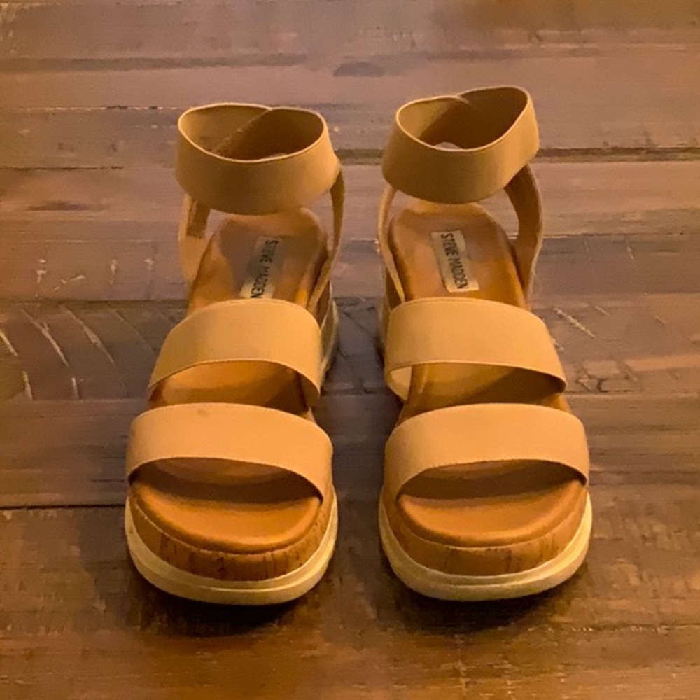 Steve Madden Belladonna Ankle Strap Wedge Sandal Size 8